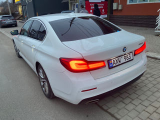 BMW 5 Series foto 2