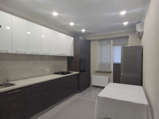 Apartament cu 2 camere, 65 m², Telecentru, Chișinău foto 3