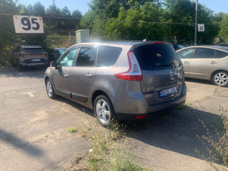 Renault Grand Scenic foto 3