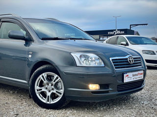 Toyota Avensis foto 7