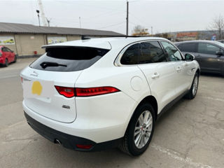 Jaguar F-PACE foto 5