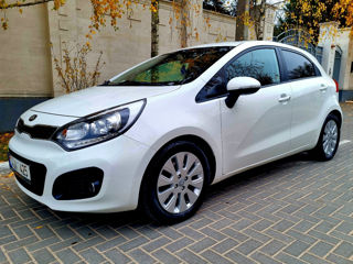 KIA Rio foto 2