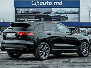 Jaguar F-PACE foto 2