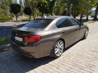 BMW 5 Series foto 5