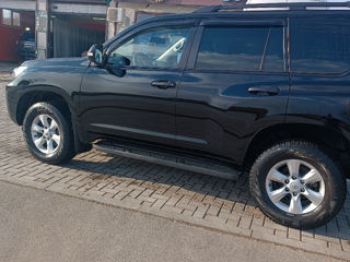 Toyota Land Cruiser Prado foto 10