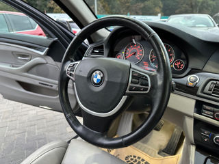 BMW 5 Series foto 15