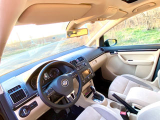 Volkswagen Touran foto 7