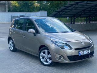 Renault Scenic foto 2