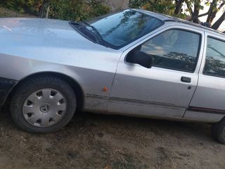 Ford Sierra foto 2