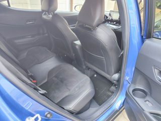 Toyota C-HR foto 14