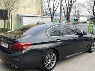 BMW 5 Series foto 2