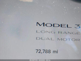 Tesla Model 3 foto 15