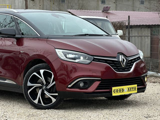 Renault Grand Scenic foto 2