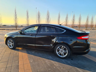 Ford Fusion foto 7