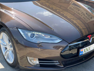 Tesla Model S foto 6