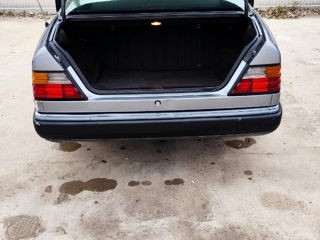 Mercedes E-Class foto 5