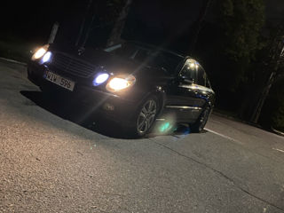 Mercedes E-Class foto 7