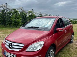 Mercedes B-Class foto 4