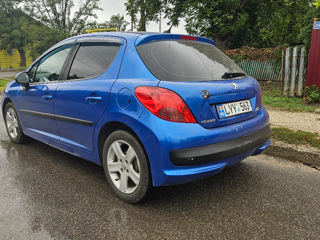 Peugeot 207 foto 3