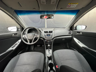 Hyundai Accent foto 10