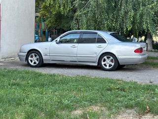 Mercedes E-Class