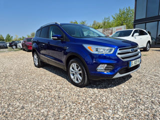 Ford Kuga foto 1