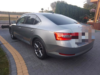 Skoda Superb foto 3