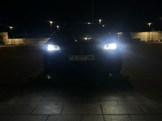 BMW 5 Series foto 4