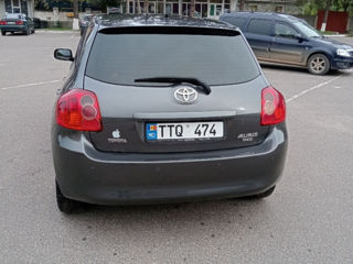 Toyota Auris foto 2