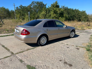 Mercedes E-Class foto 9