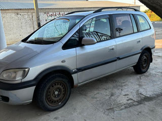 Opel Zafira foto 4