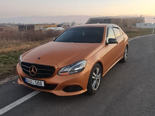 Mercedes E-Class foto 2