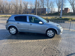 Opel Astra foto 2