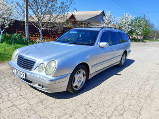 Mercedes C-Class