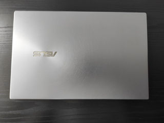 Asus ZenBook 14" - Ryzen 5 5500U / MX450 / 8GB DDR4 / 1TB SSD / FHD IPS foto 2