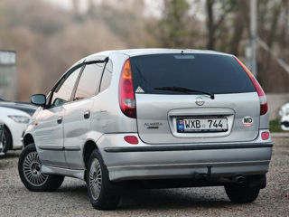 Nissan Almera foto 3