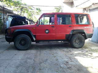 Isuzu Trooper foto 1