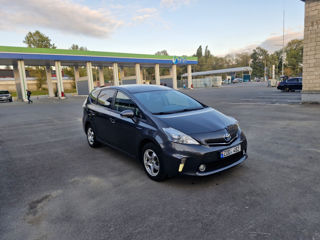 Toyota Prius + foto 3