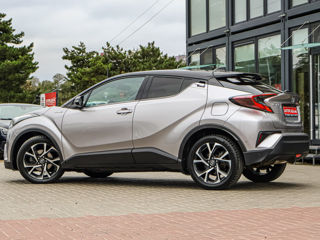 Toyota C-HR foto 2