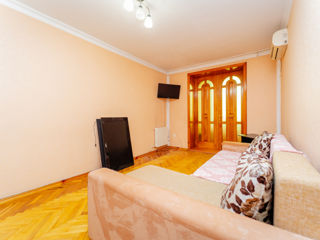 Apartament cu 2 camere, 55 m², Sculeni, Chișinău foto 13