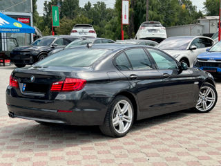 BMW 5 Series foto 4