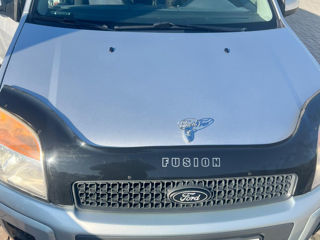 Ford Fusion foto 5