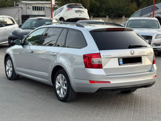 Skoda Octavia foto 3