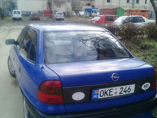 Opel Astra foto 3