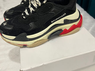 Balenciaga foto 1