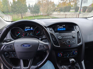 Ford Focus foto 9