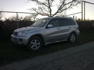 Toyota Rav 4 foto 2