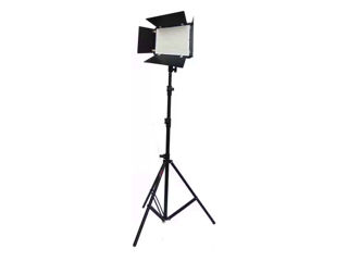 Lampa trepied pentru lumina foto si video video PRO LED 800 Video Light PRO LED 800. Video Light Pro