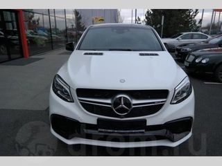 Mercedes E Class foto 2