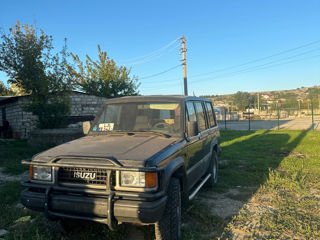 Isuzu Trooper foto 2